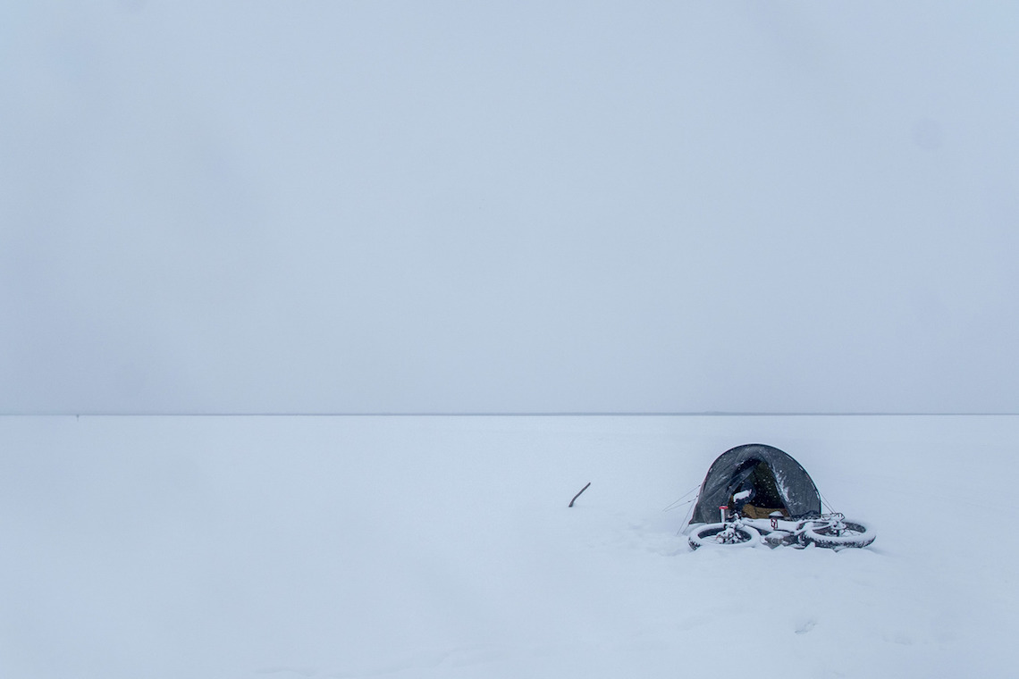 The Frozen Road. Avventura in bici nell’Artico