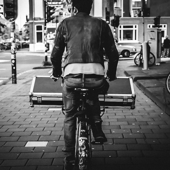 The Rear View Wheel mobile_photography_rollingspoke_2