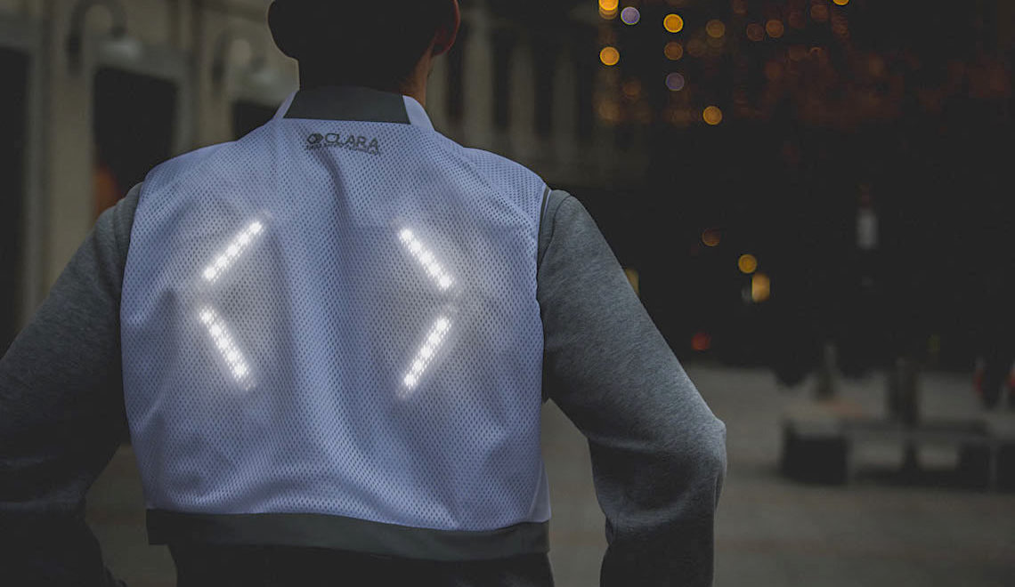 CLARA il gilet luminoso per i ciclisti_E