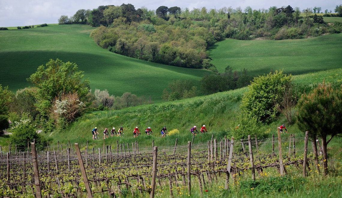 NOVA Eroica A Buonconvento con le gravel bike_urbancycling.it_E