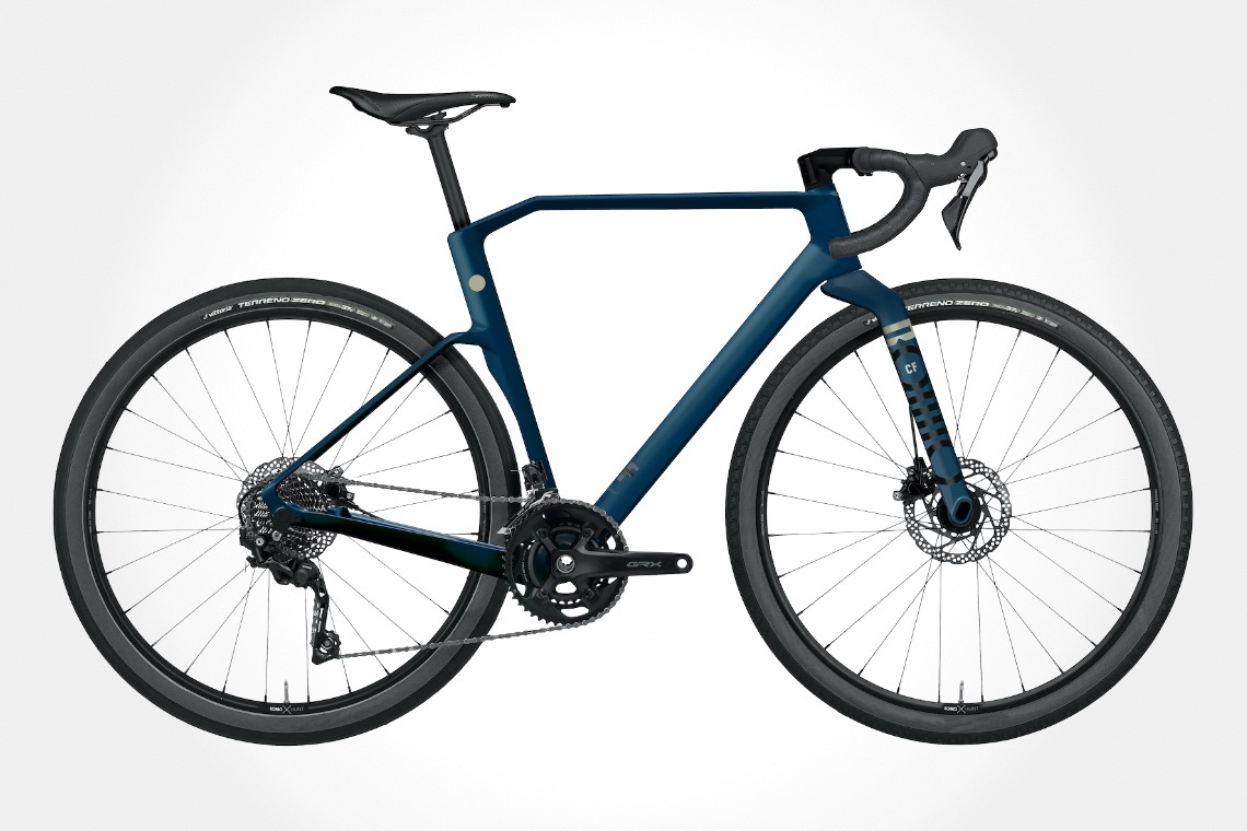 Rondo_Ratt CF1_blue_silvergold