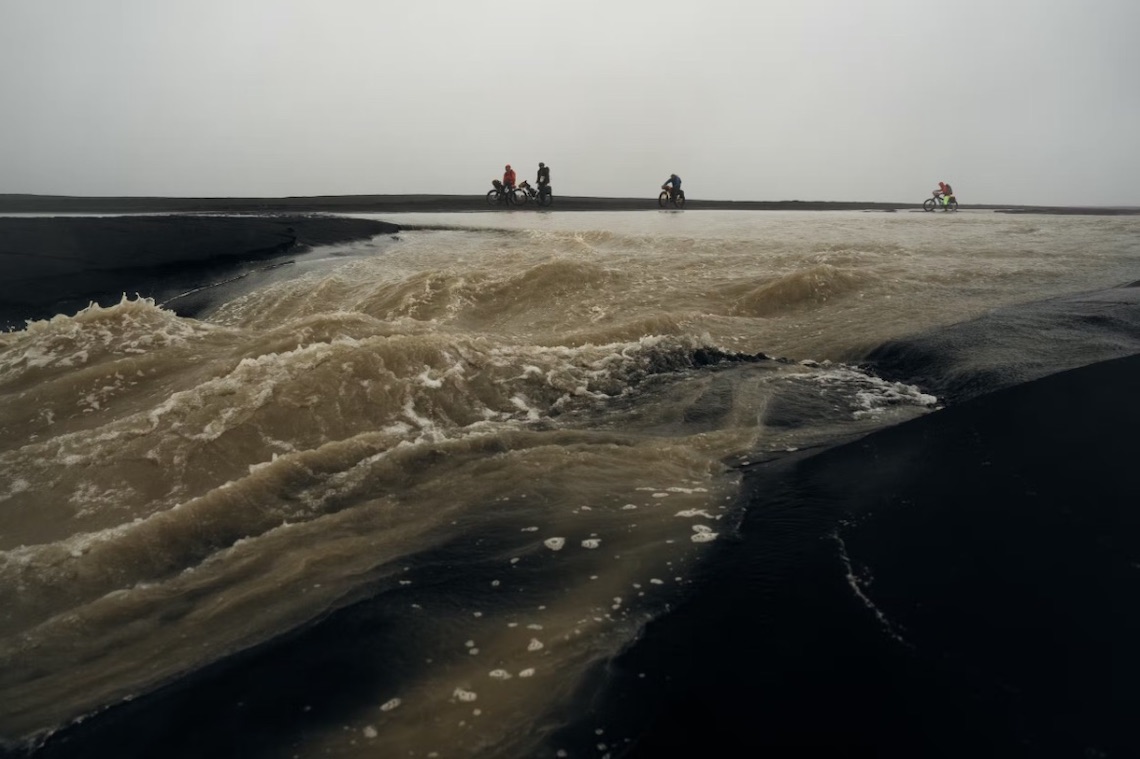 Bikerafting in Islanda_2022__credit Ryan_Hill_11