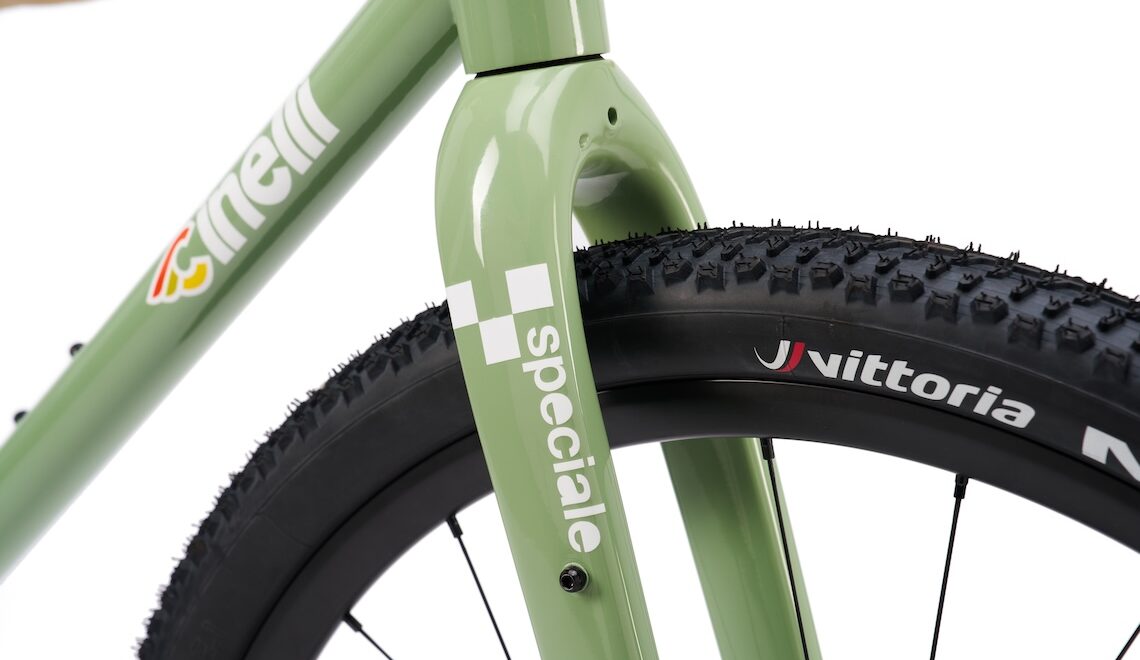 Cinelli Speciale Gravel. Veloce e versatile con l’anima dell’acciaio