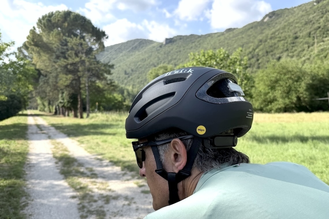 Fizik_Kyros_bike _helmet_urbancycling_it_6