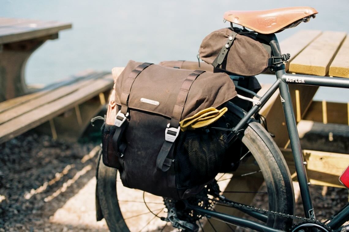 Brooks_Travelling_Bags_2