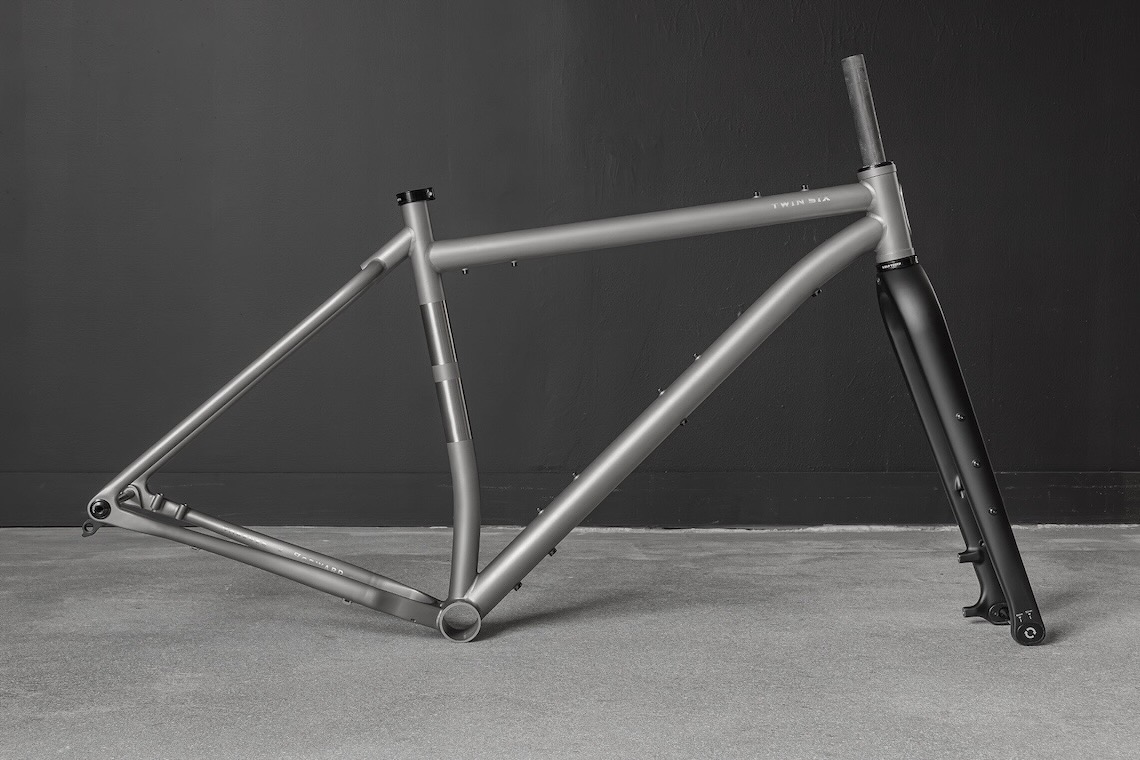 Twin_Six_Standard Ti 2x2_32"_2