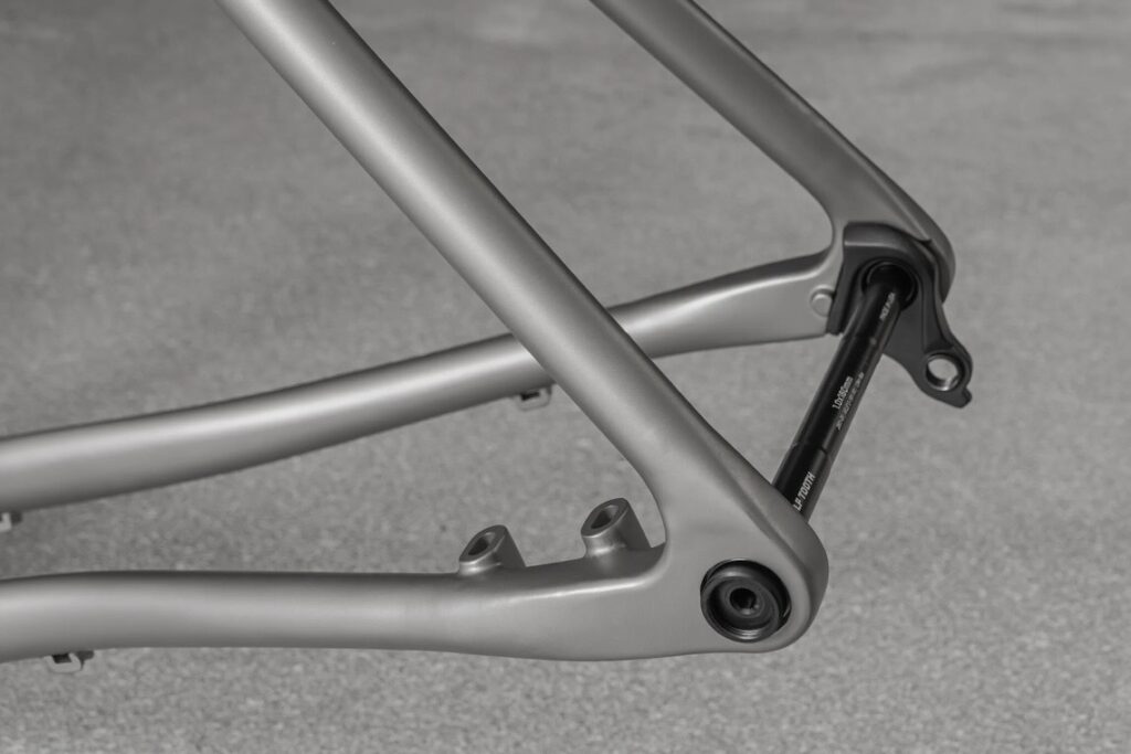 Twin_Six_Standard Ti 3x2_32"_6